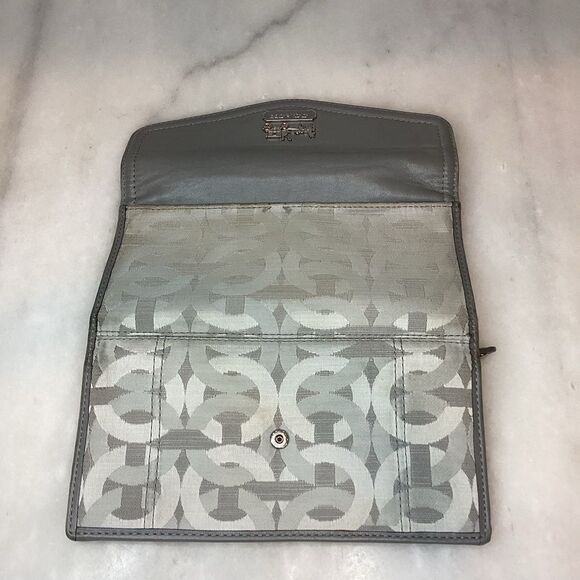 Coach Maggie Madison Shantung Chainlink Full Sized Wallet - Picture 14 of 15